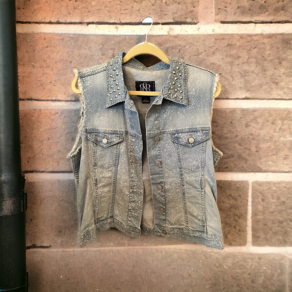 🐥 SOLD!!! 🐥 Rock & Republic Jean/Denim Vest-NWOT